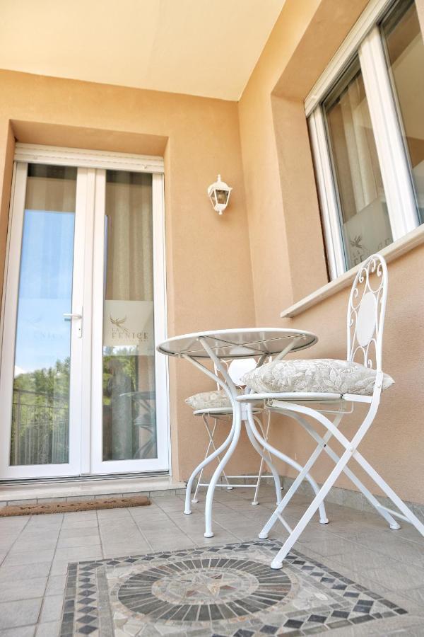 Affitta Camere La Fenice Di Folli Lorella Puegnago sul Garda Exterior foto